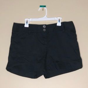White House Black Market Black short